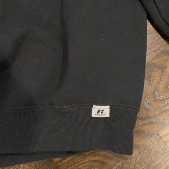 Basic Black Quarterzip - Picture 3 of 4